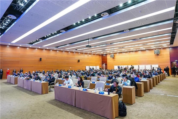 必威(bw·西汉姆联)公司出席2021医学营养行业峰会
